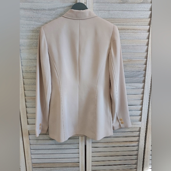 Women's Frenchi Short Skirt Suit With Blazer in Beige Size S - Picture 3 of 11